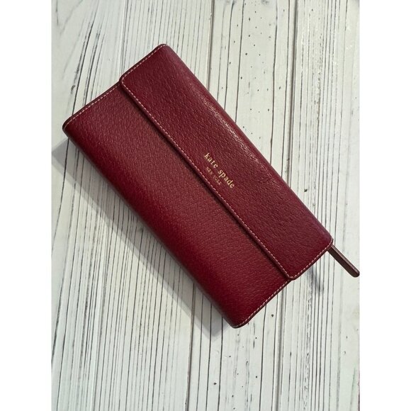 Kate Spade Handbags - Kate Spade Wallet